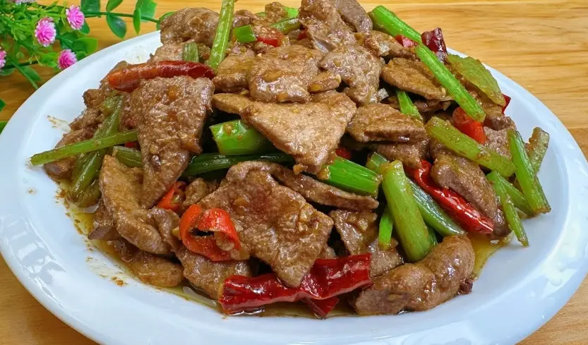 豬肝怎麼處理？從清洗、去腥到烹飪的完整專家指南