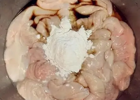 洗豬潤方法全攻略：告別腥羶，內臟料理第一步