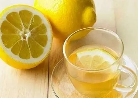 逆流 喝檸檬水