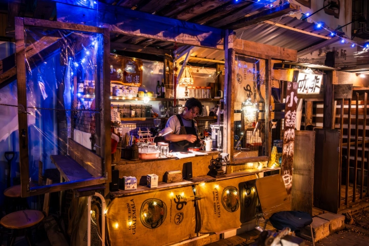 台北深夜咖啡廳