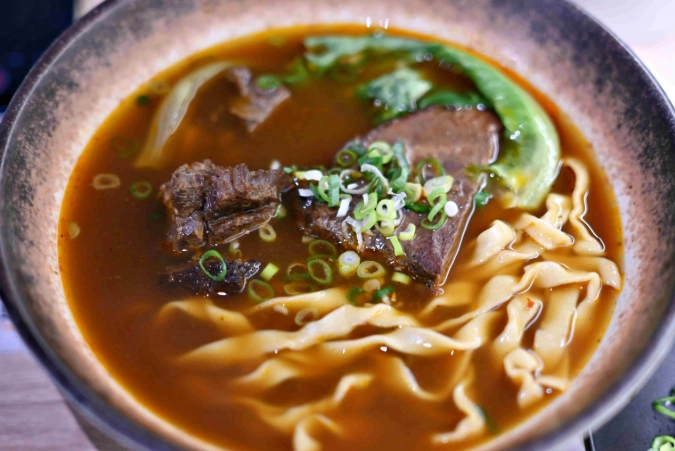 新北拉麵深夜營業