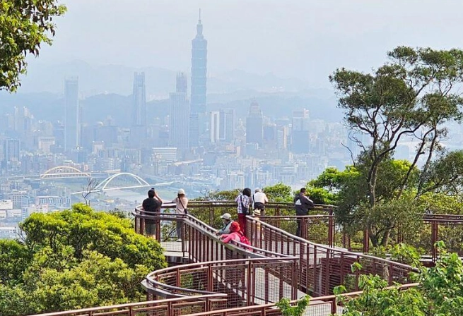 內湖休息三小時