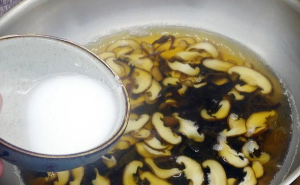 玉米粉 水 比例