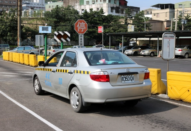 小型車駕照考試