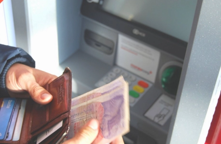 支票兌現時間全攻略：從存入到入帳的完整解析與實用技巧