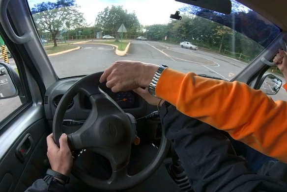 職業駕照報名費 職業駕照報名費