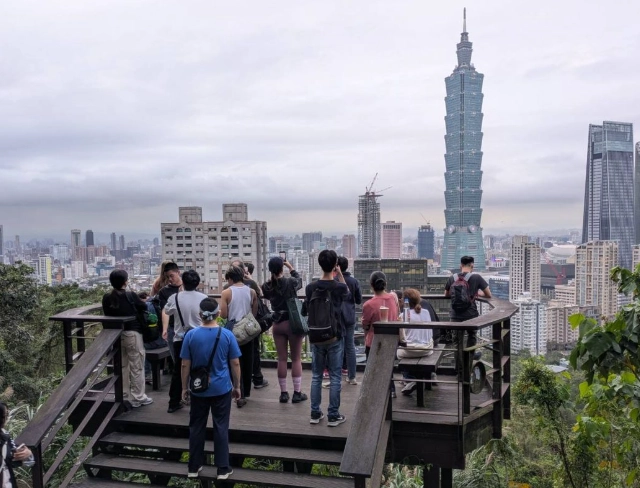 台北藝術大學徒步