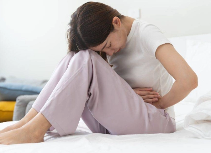 經痛飲品全攻略：喝對東西才能真正緩解疼痛