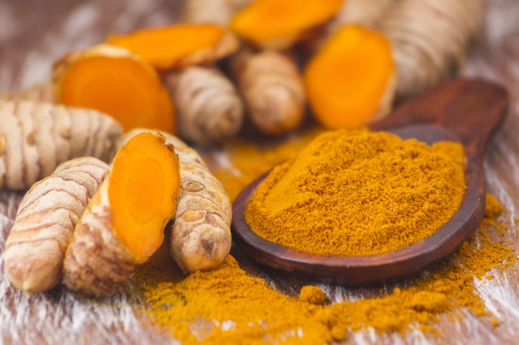 薑黃素消炎功效全解析：專家教你如何正確使用與避開地雷