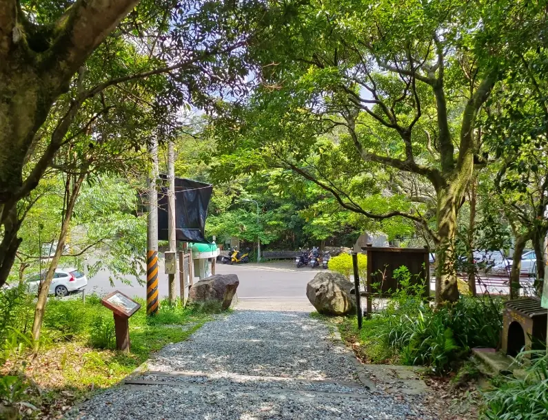 大崙頭尾山親山步道交通