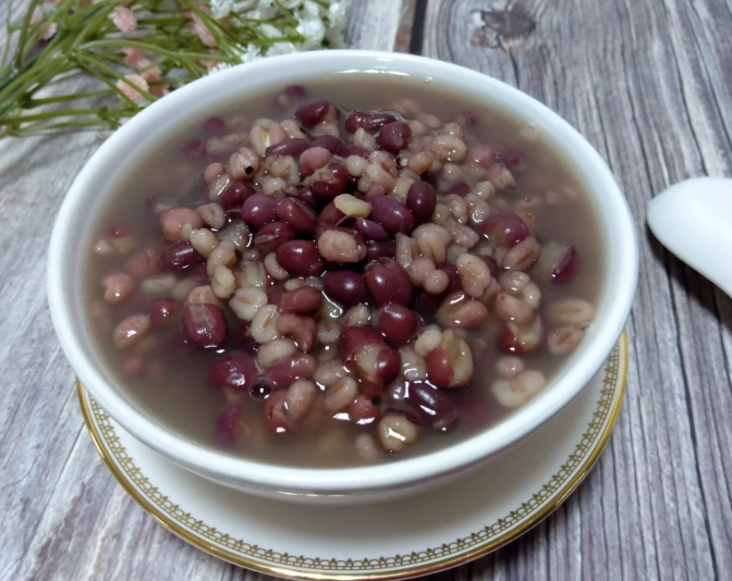 薏仁紅豆水消水腫