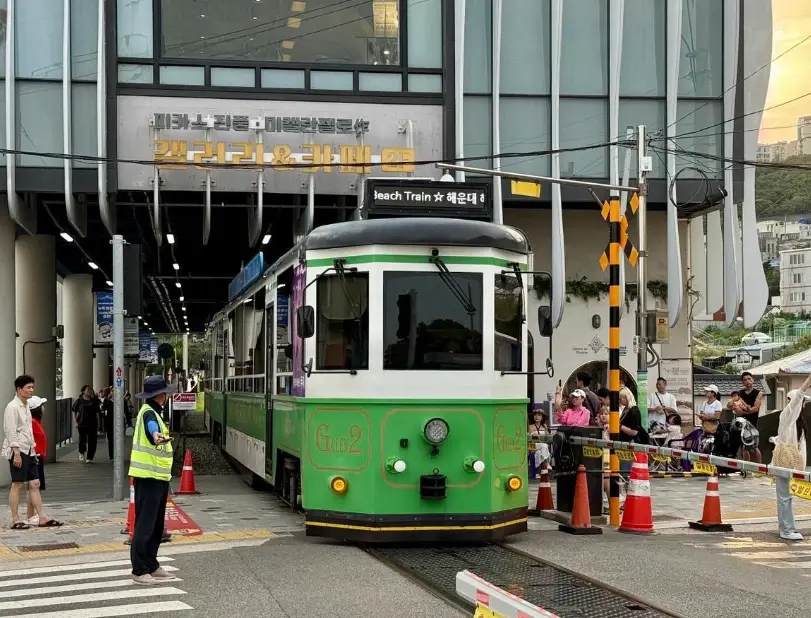 膠囊列車青沙浦