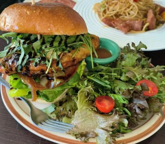 芝麻葉漢堡推薦