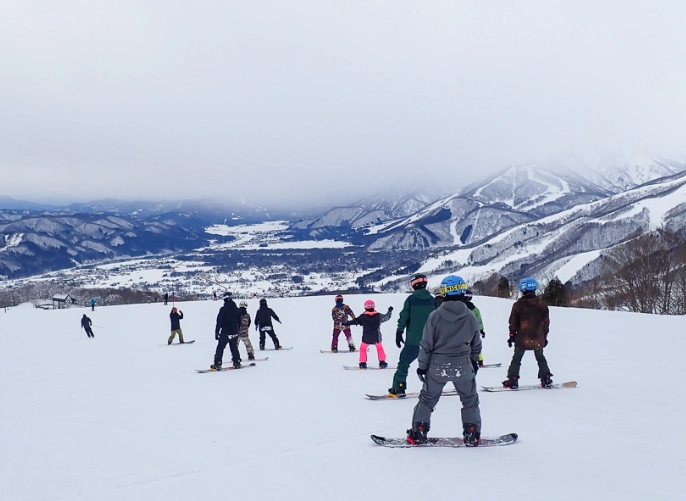 岩岳滑雪場 教學