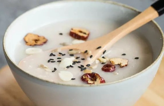 杏仁茶空腹喝好處