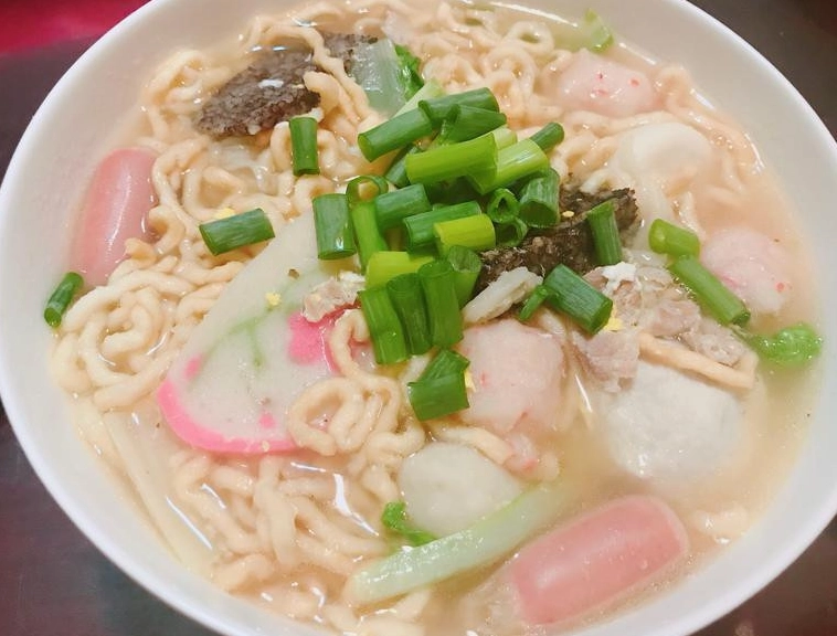 從街邊到餐桌：台灣鍋燒意麵的靈魂吃法與必訪名店指南