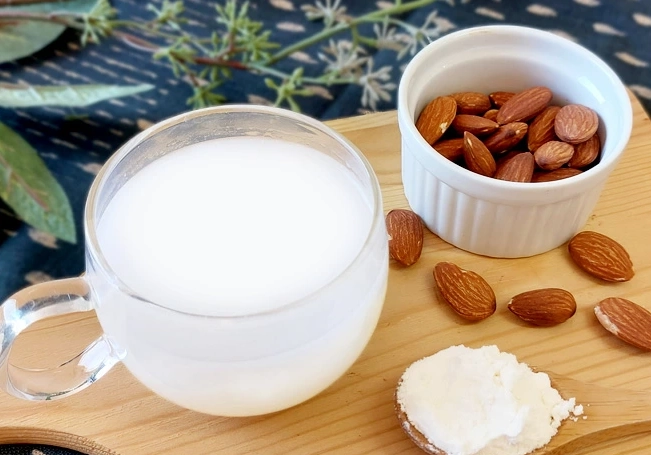 杏仁茶可以每天喝嗎？專家解析每日飲用的健康影響與實用建議