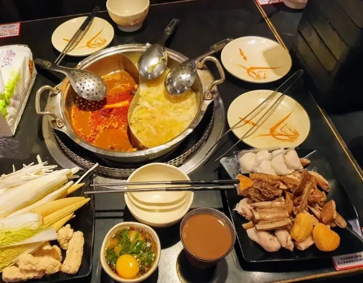 平價火鍋吃到飽