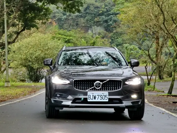 台灣開車交通規則 台灣開車交通規則