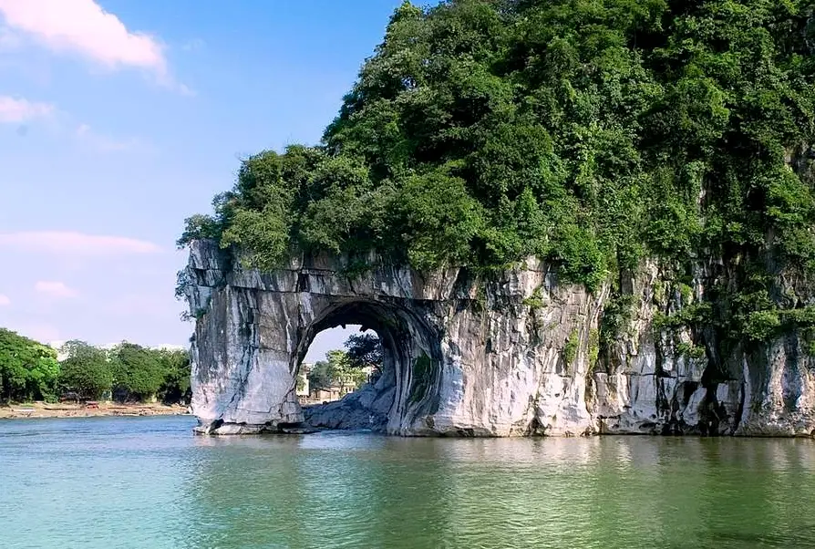 桂林市區景點全攻略：必遊景點、交通與行程規劃