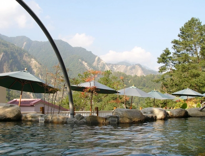 台灣溫泉旅館