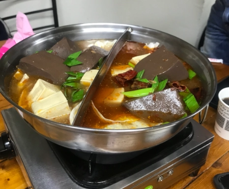 個人小火鍋 宵夜 個人小火鍋 宵夜