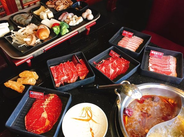 麻辣鍋吃到飽終極指南：從湯底到肉品，老饕教你吃回本