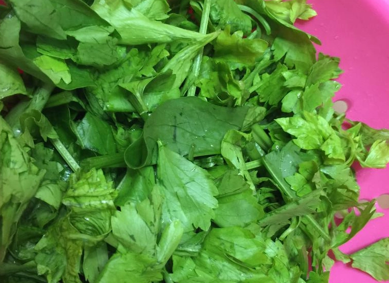芹菜葉料理