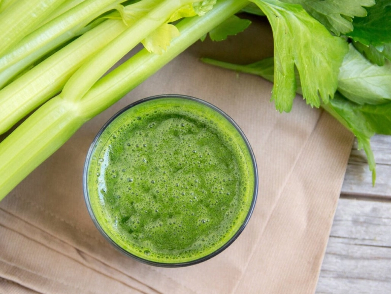西芹汁空腹喝 西芹汁空腹喝
