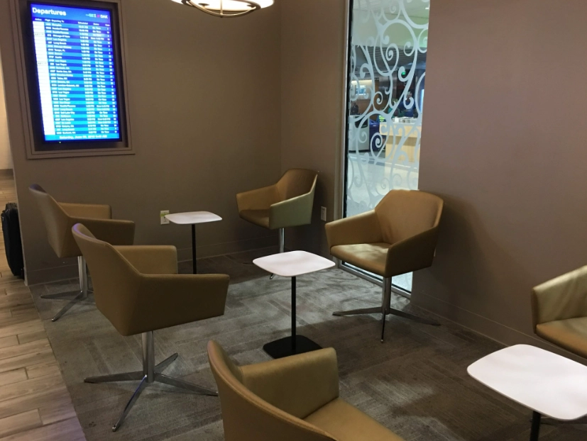 奧克蘭機場貴賓室 評價