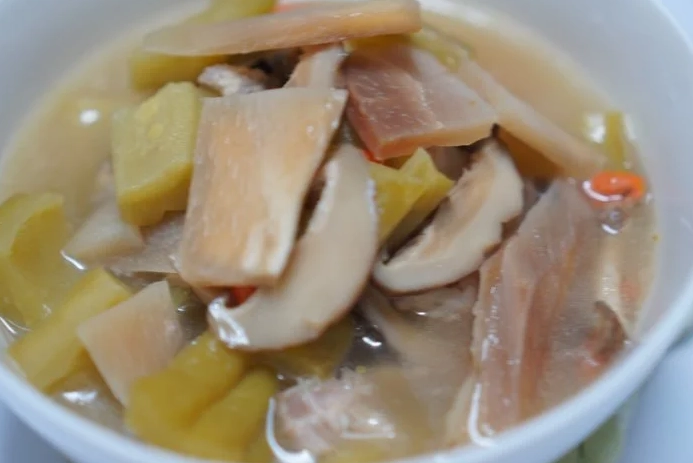 香菇苦瓜湯做法 香菇苦瓜湯做法