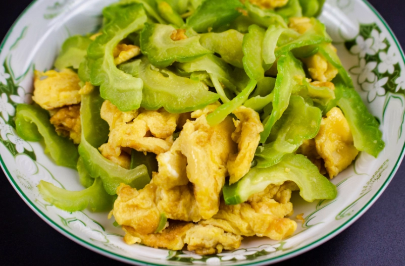 日式苦瓜炒蛋 做法 日式苦瓜炒蛋 做法