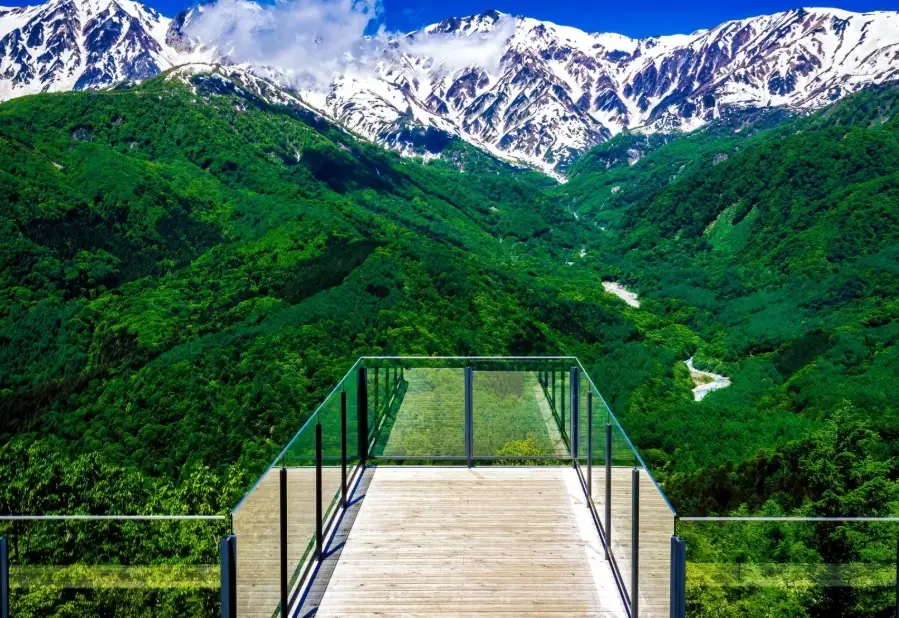 白馬岩月 登山