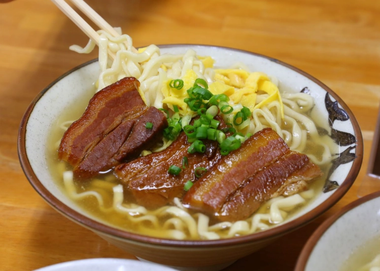 榮町市場 必吃