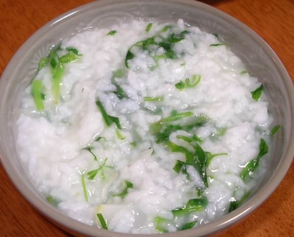 喉嚨痛飲食推薦 喉嚨痛飲食推薦