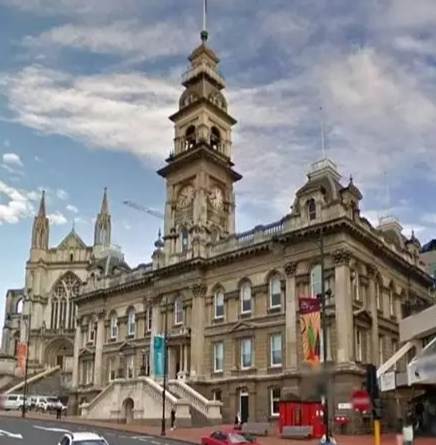 但尼丁停车费用