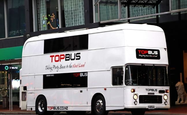 紐西蘭巴士旅遊