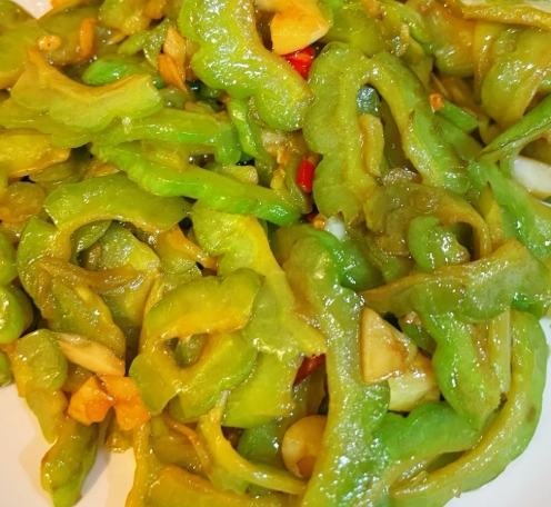 蒜頭炒苦瓜食譜