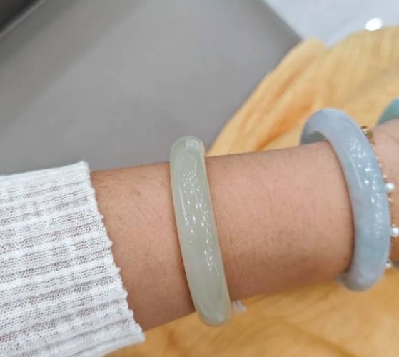 翡翠和田玉全攻略：區別、選購、保養深度解析