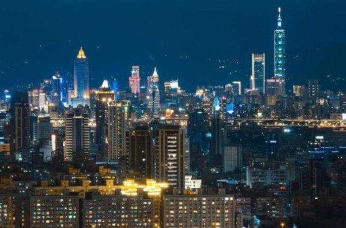 台北半夜獨自旅遊