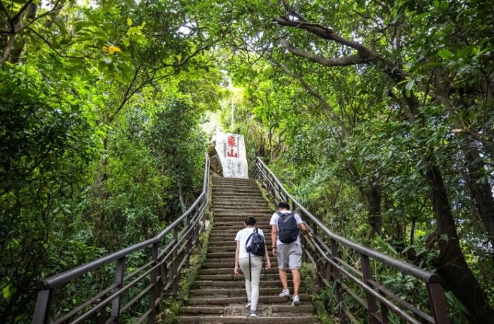 情侶約會室內景點