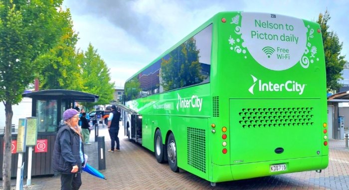 紐西蘭巴士旅遊