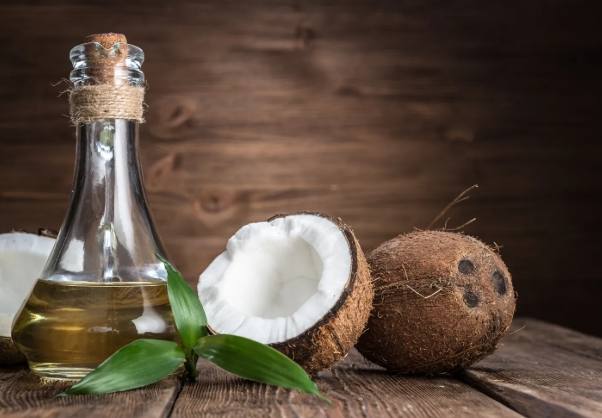 睡前喝椰子油