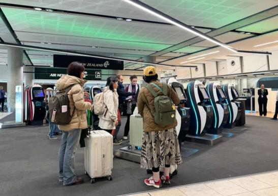 奧克蘭機場行李寄放