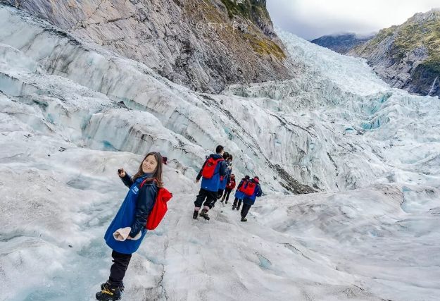 紐 西 蘭 冰川 穿 搭