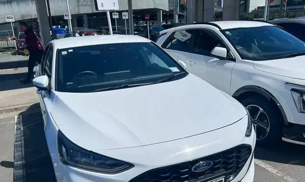 紐西蘭自駕遊租車 紐西蘭自駕遊租車