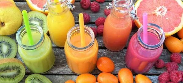 西芹汁加水 西芹汁加水