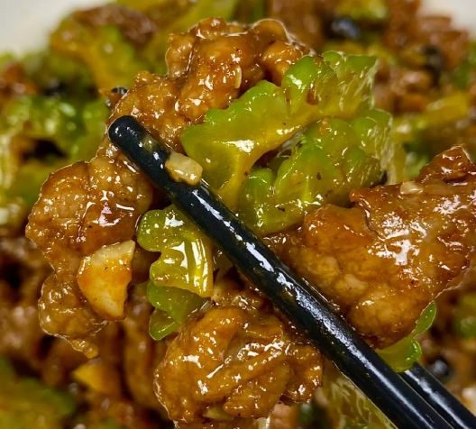 苦瓜炒牛肉 食譜 苦瓜炒牛肉 食譜