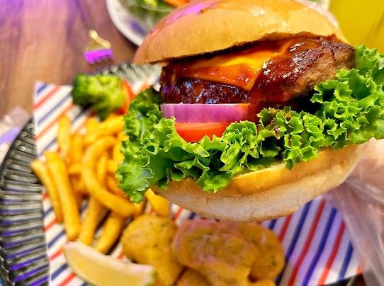 信義區美式漢堡店 信義區美式漢堡店