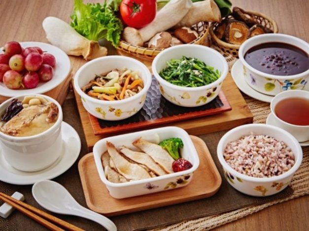 坐月子吃什麼補品